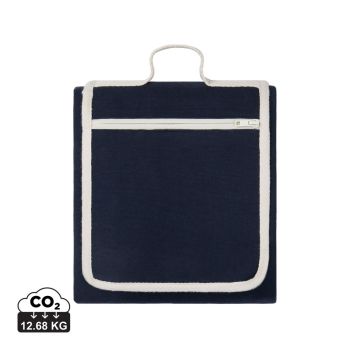 Plážová pikniková deka VINGA Volonne z recykl. canvas AWARE™ námornícka modrá, off white